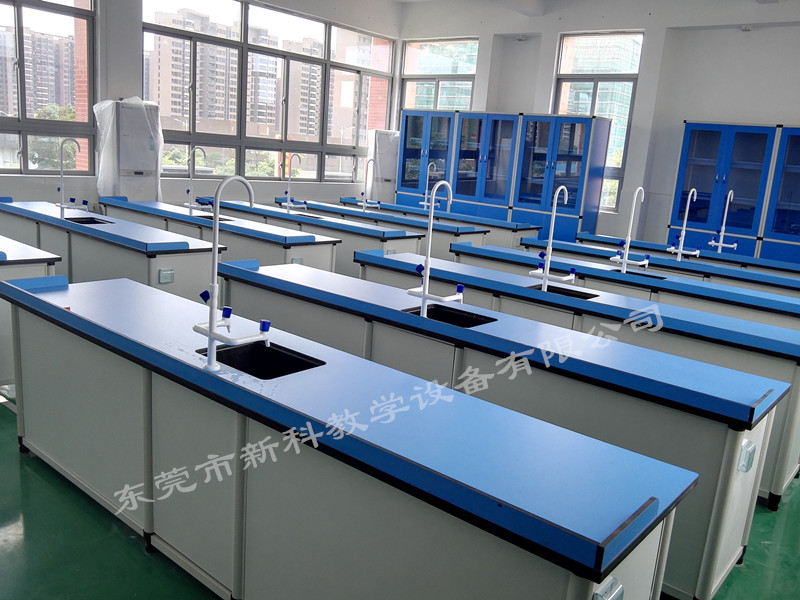<a href='http://banvb.cn/chanpin/53-1.html' target='1' style='font-size:18px; font-weight:bold; color:#000000;'>科學實驗室</a>廠家