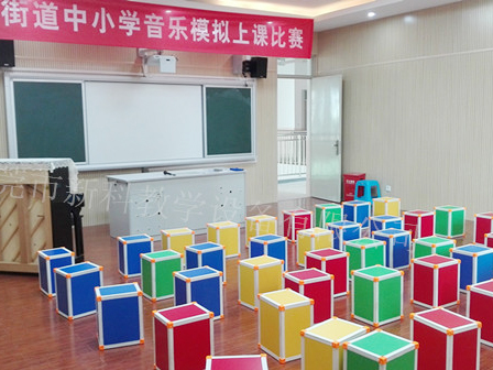 <a href='http://banvb.cn/chanpin/58-1.html' target='1' style='font-size:18px; font-weight:bold; color:#000000;'>音樂功能室</a>
